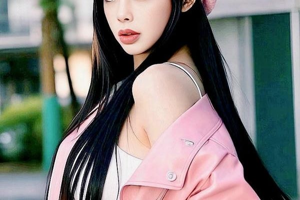Người mẫu châu Á thanh lịch (2)