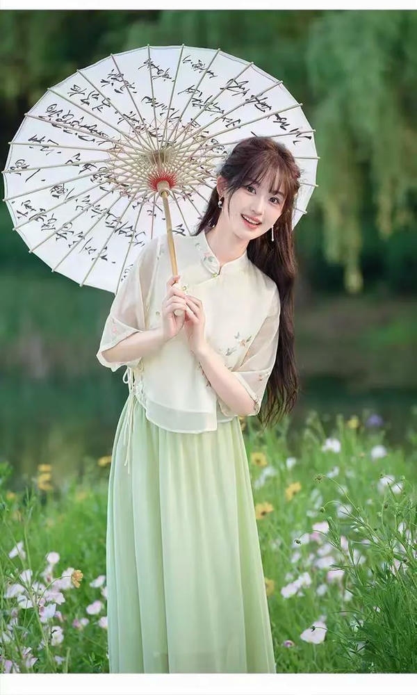 Như làn gió mát lành thổi qua phố thị